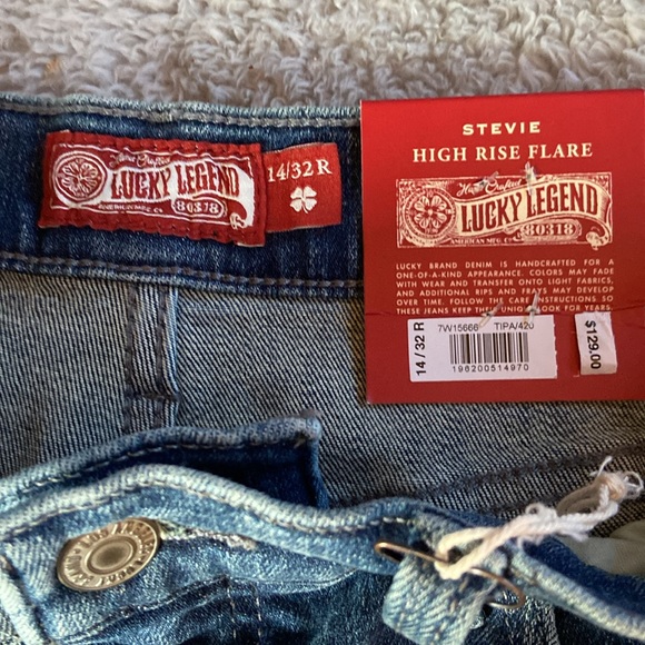 NWT Lucky Brand studded high rise Stevie flare. Studded floral on flare - Picture 4 of 10